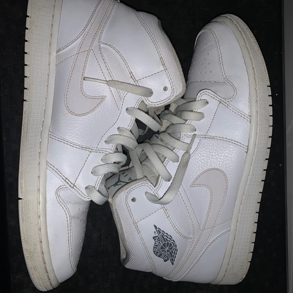 Air Jordan 1 “White Cool Grey” - Picture 1 of 5